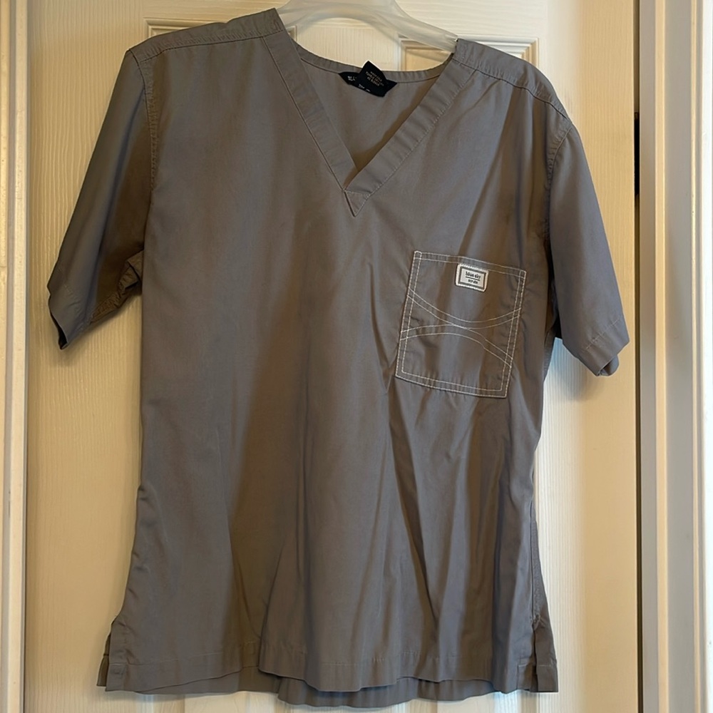 Blue Sky Scrubs Gray V-Neck Medical Scrub Top (size M)